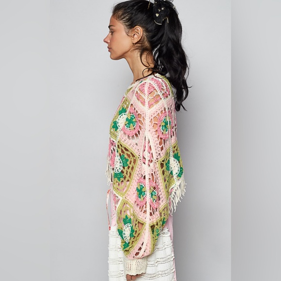 POL Women’s Colorful Crochet Fringe Long Sleeve Cropped Top NEW - Picture 3 of 5